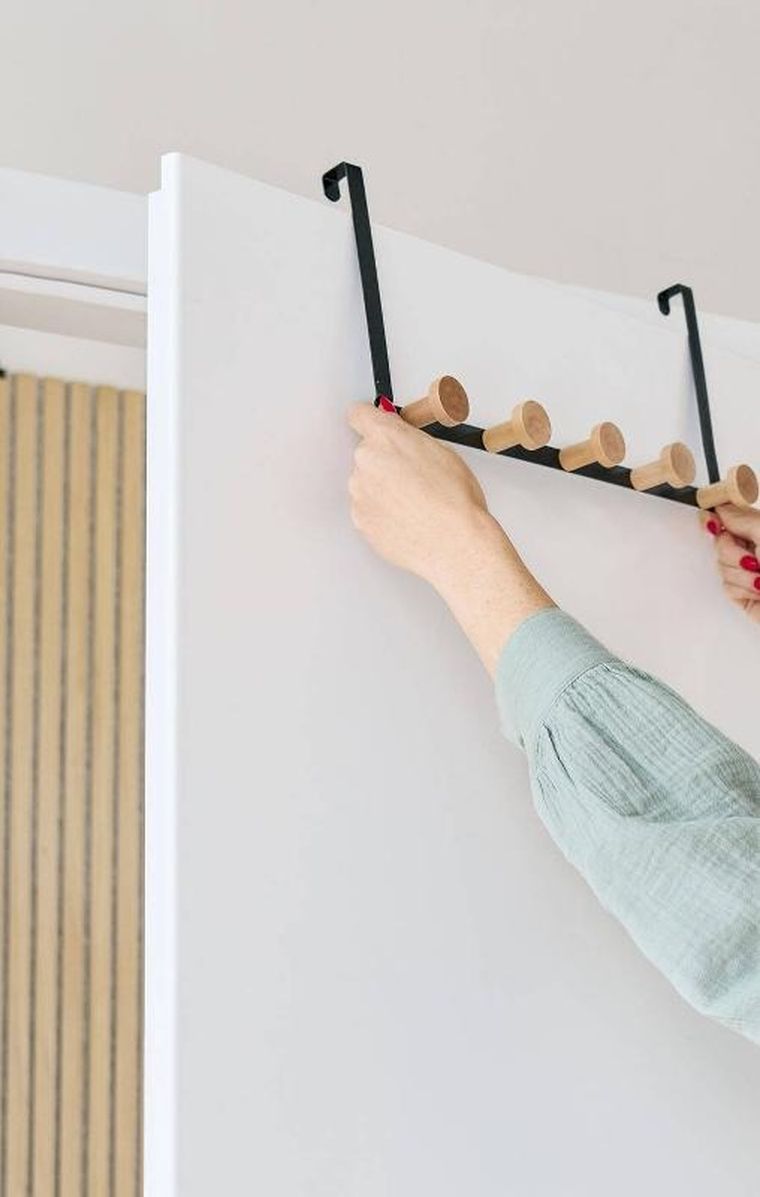 Zeller, metalowy wieszak na drzwi, 5 haczyków