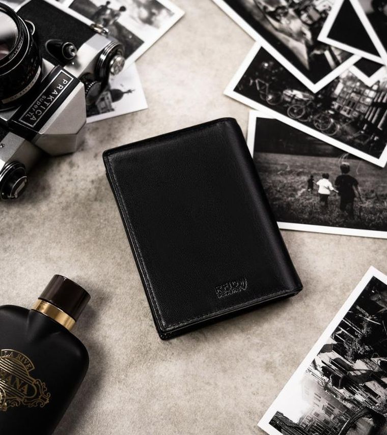 Zestaw prezentowy: Portfel, Brelok, czarny, skórzany, Peterson