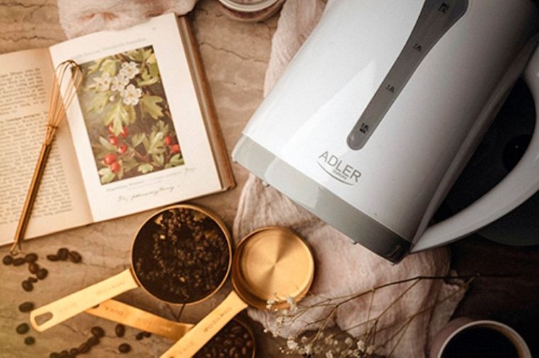 Adler, czajnik elektryczny, plastikowy, 2.5 l, 2200W, AD 1244