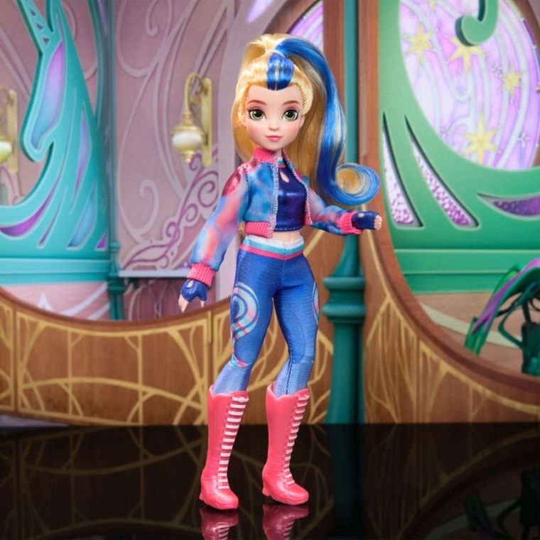 Akademia Jednorożców, Isabel, lalka modowa