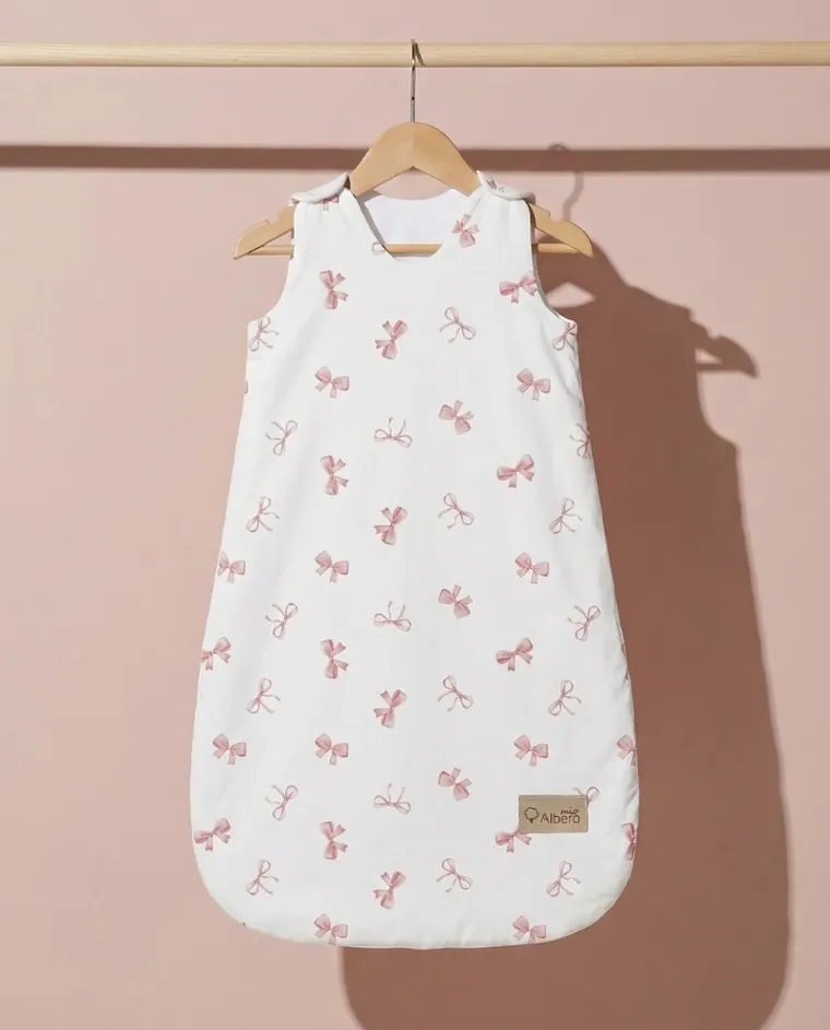Albero Mio, Pudrowe kokardki, śpiworek do spania, TOG 1.5, rozmiar S