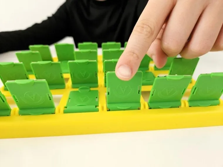 Alexander, Inspektor Pytanko na urodzinach, gra familijna