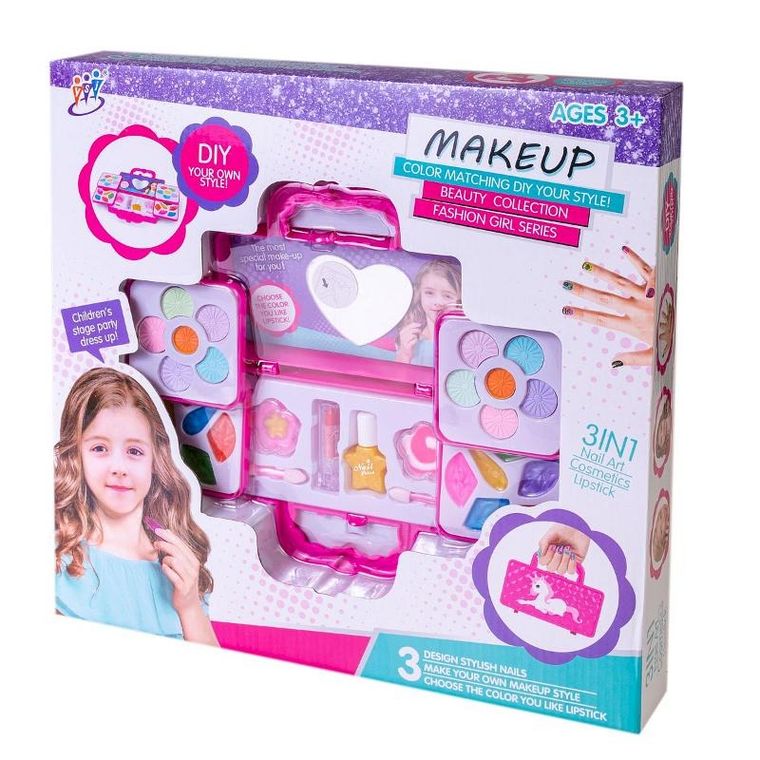 Anek dla Dzieci, kosmetyki w kuferku