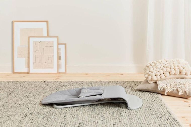 BabyBjörn, Bliss Woven, Petal Quilt, leżaczek, jasnoszary