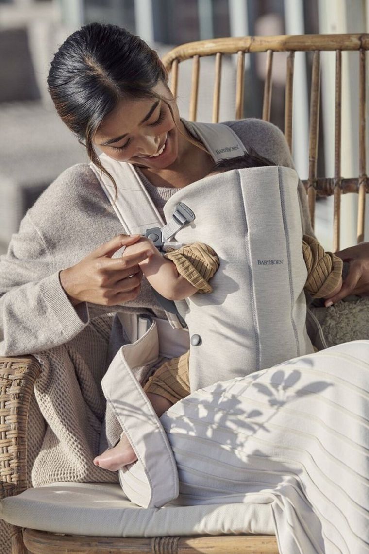 BabyBjörn Mini 3D Jersey, nosidełko, jasny beż