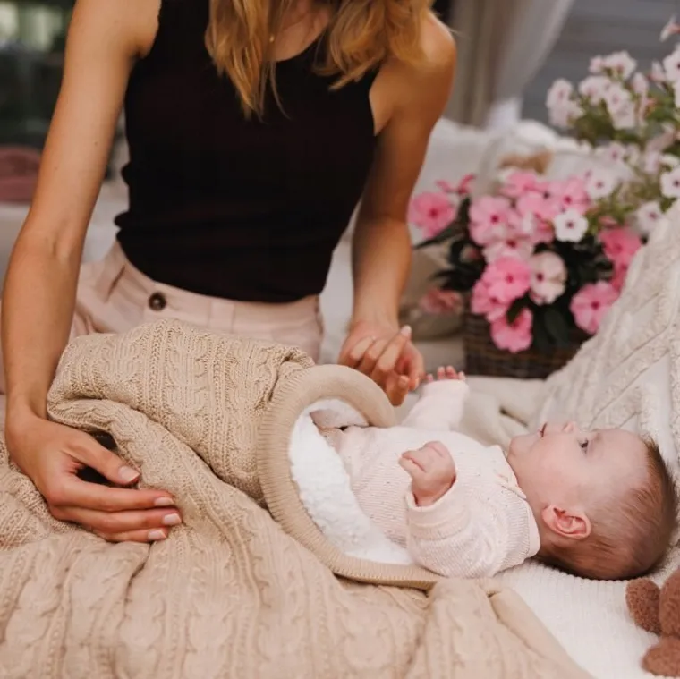 BabyOno, kocyk bawełniany z ociepleniem, beżowy, 75-100 cm