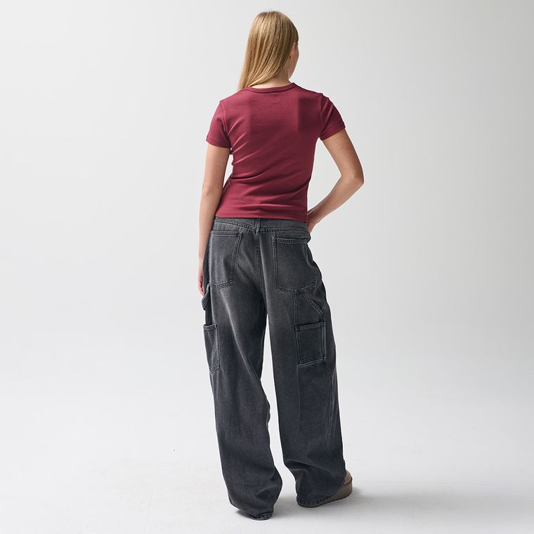 Bawełniany t-shirt o krótszym kroju NOWEAR