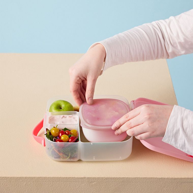 b.box, silikonowy pojemnik z pokrywką do lunchboxa, Berry