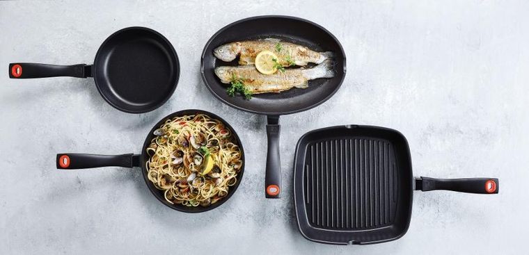 Beka, patelnia wok z nieprzywierającą powłoką, z dodatkowym uchwytem, 30 cm