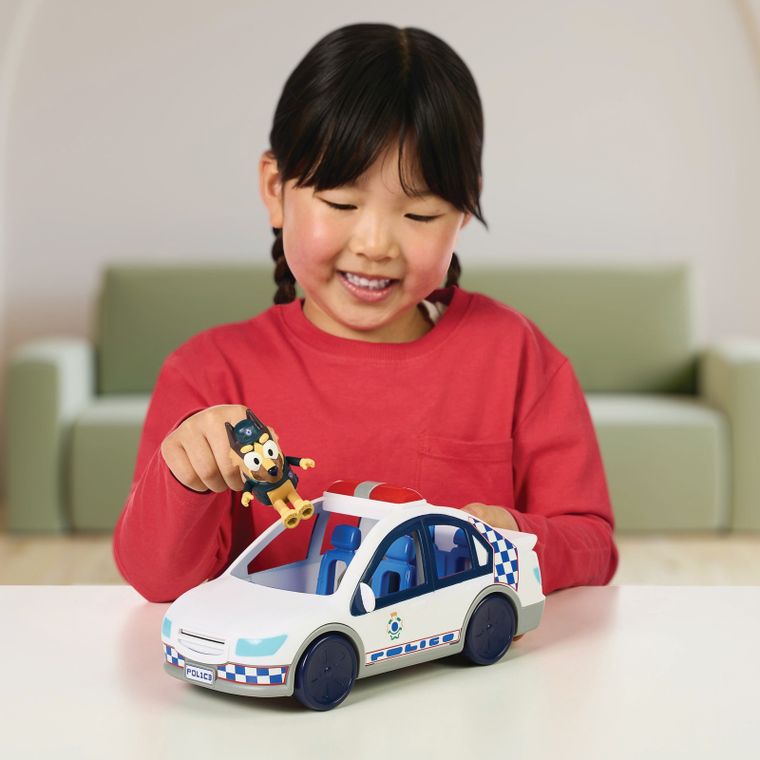 Bluey, pojazd policyjny z figurką policjanta
