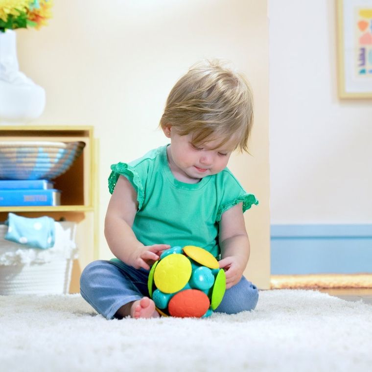 Bright Starts, Wobble Bobble, interaktywna piłka