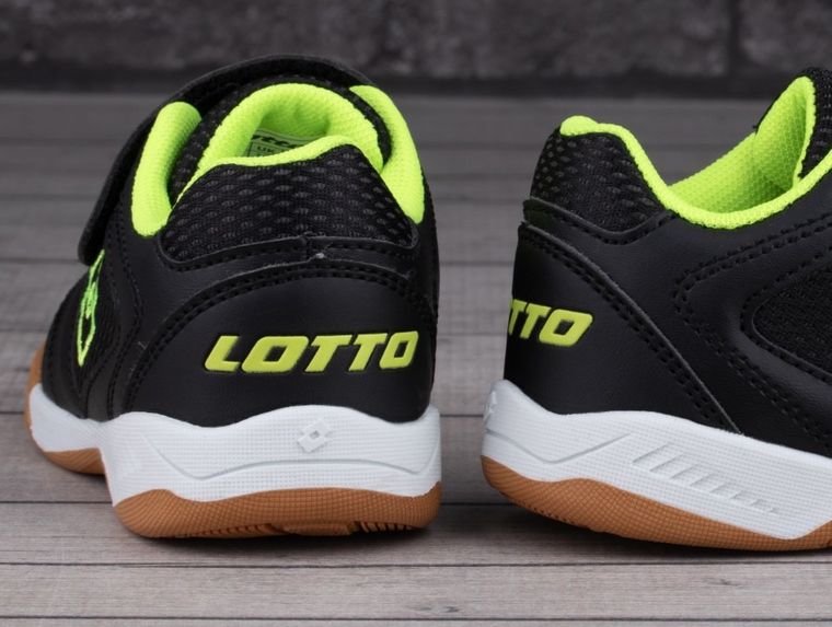Buty piłkarskie chłopięce, halowe, czarne, Lotto