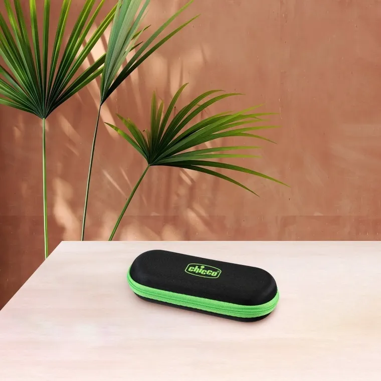 Chicco, okulary przeciwsłoneczne + etui, 24m+, zielone