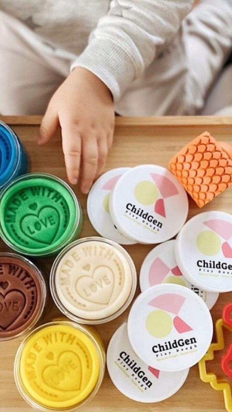 Childgen, naturalna ciastolina w słoiczkach, 6 kolorów