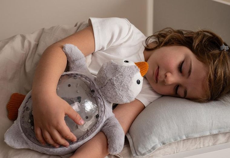 Cloud B, Tranquil Penguin, Pingwin, lampka nocna z projekcją świetlną i pozytywką