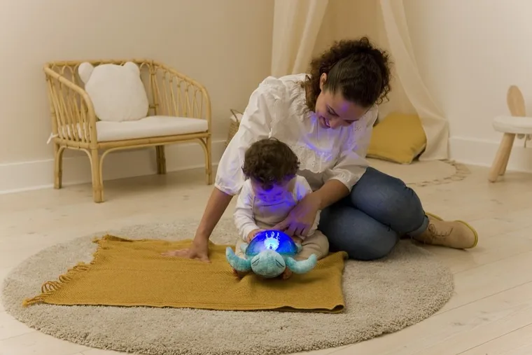 Cloud B, Tranquil Turtle, żółw podwodny, lampka z pozytywką, niebieska