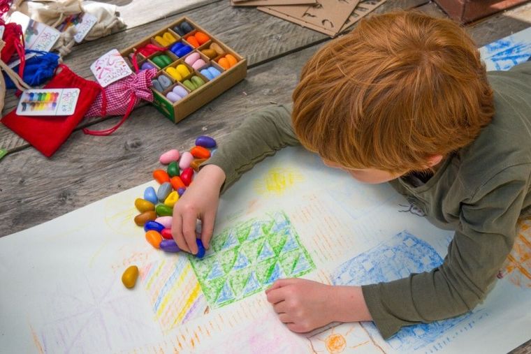 Crayon Rocks, kredki woskowe w bawełnianym woreczku, 32 kolory