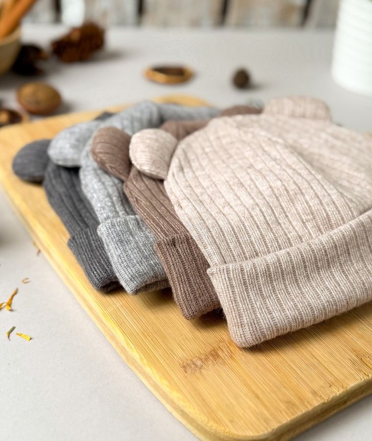 Czapka dziecięca, sweterkowa, brązowa, Iltom