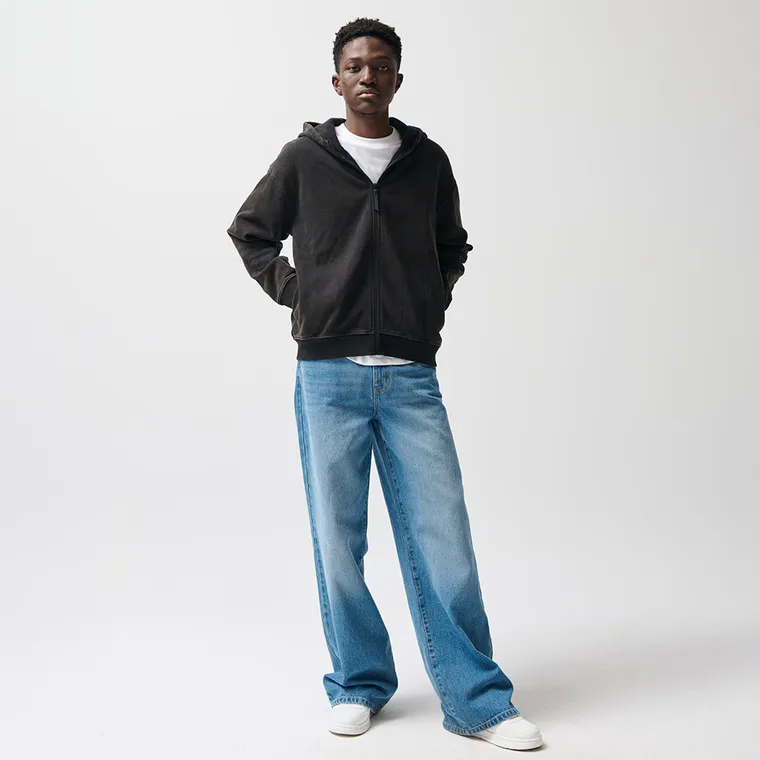 Czarna bluza oversize z kapturem zapinana na suwak NOWEAR