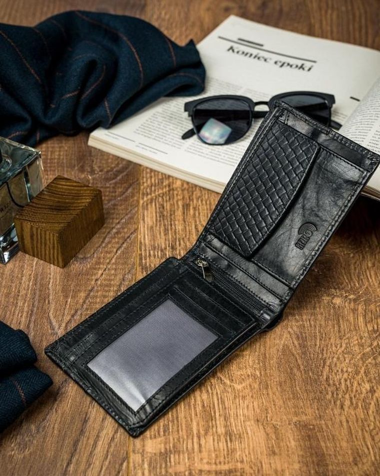 Czarny portfel męski skórzany, Forever Young