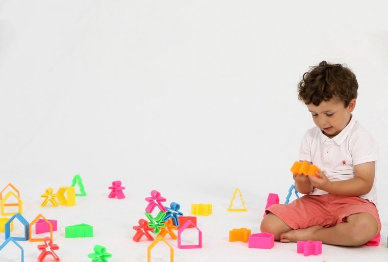 Dena, ludzik i domek, klocki silikonowe, red