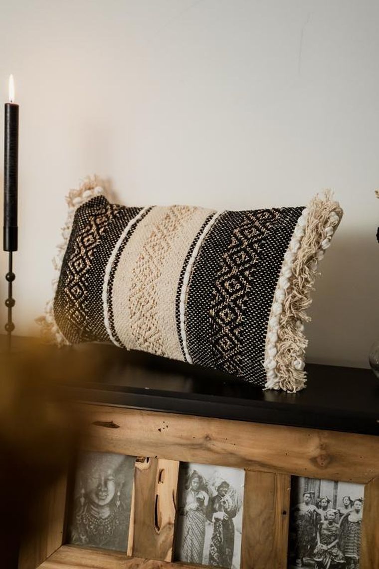 Douceur d'intérieur, poduszka ozdobna z metaliczną nitką, Mirage, 30-50 cm