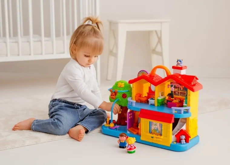 Dumel Discovery, Odkrywczy domek, zabawka interaktywna