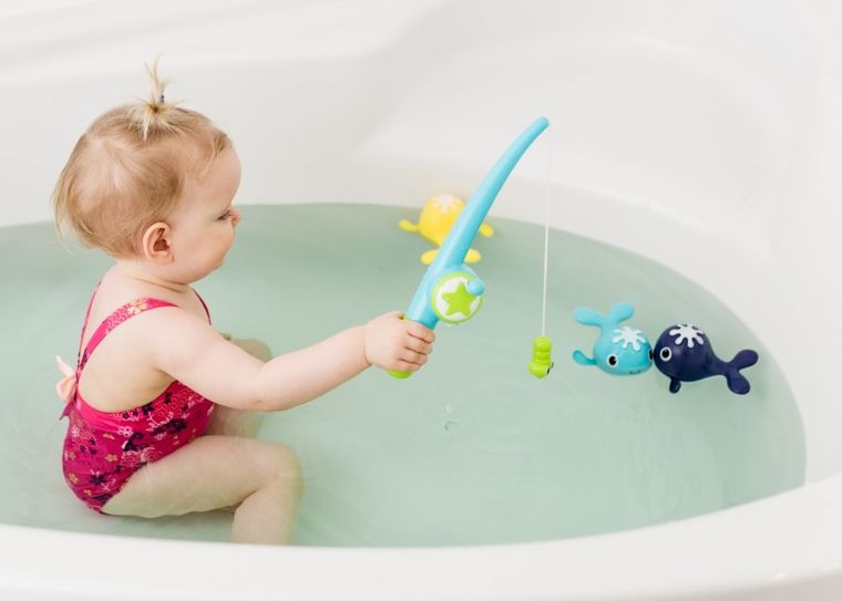 Dumel Discovery, Uciekające wielorybki, zabawka do wody