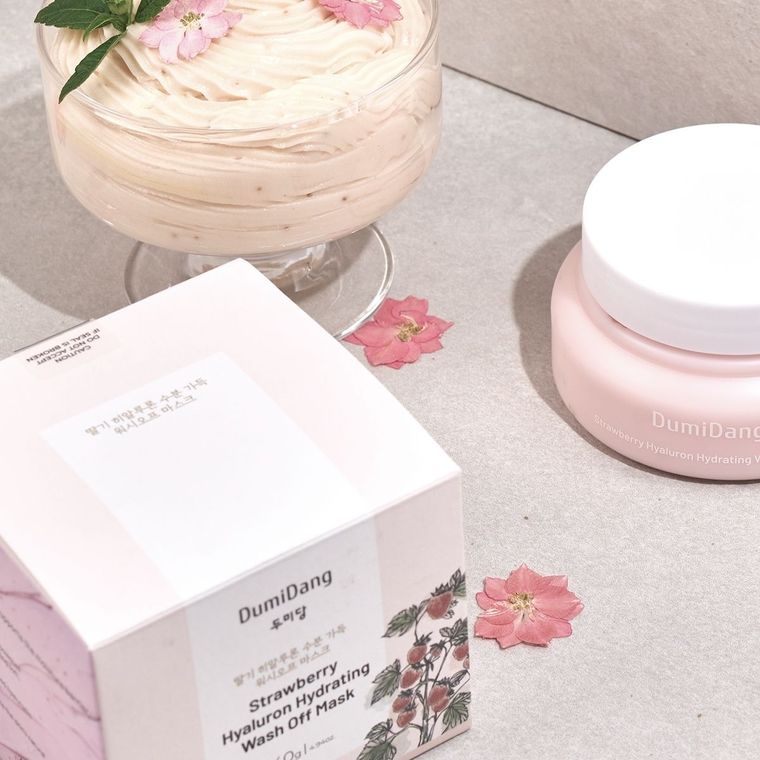 Dumidang, Strawberry Hyaluron Hydrating, zmywalna maska do twarzy nawilżająco-rozświetlająca, wash-off, 140 g