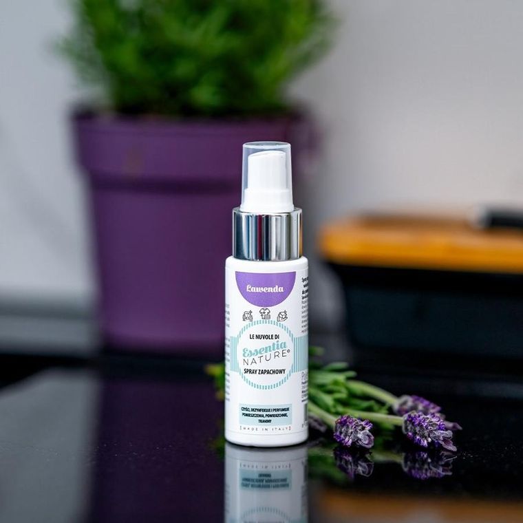 Essentia Nature, odświeżacz w sprayu do tkanin i wnętrz, Lawenda, 50 ml