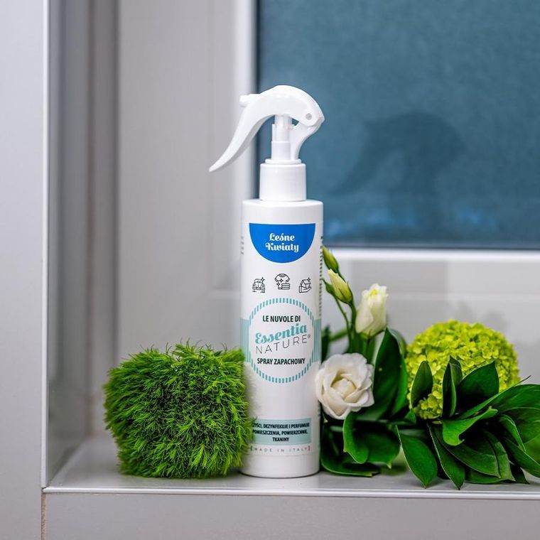 Essentia Nature, odświeżacz w sprayu do tkanin i wnętrz, Leśne Kwiaty, 250 ml