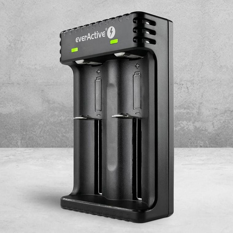 EverActive, ładowarka do akumulatorków cylindrycznych, Li-ion, LC200