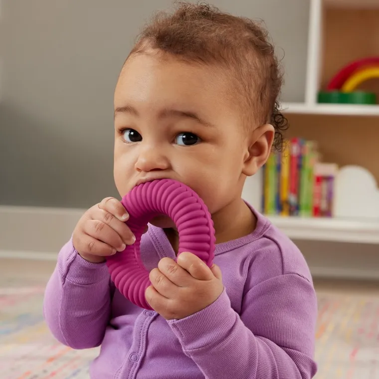 Fisher-Price, Piramidka sensoryczna z kółek, zabawka niemowlęca