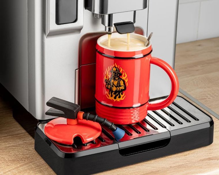 Gadget Master, kubek strażaka