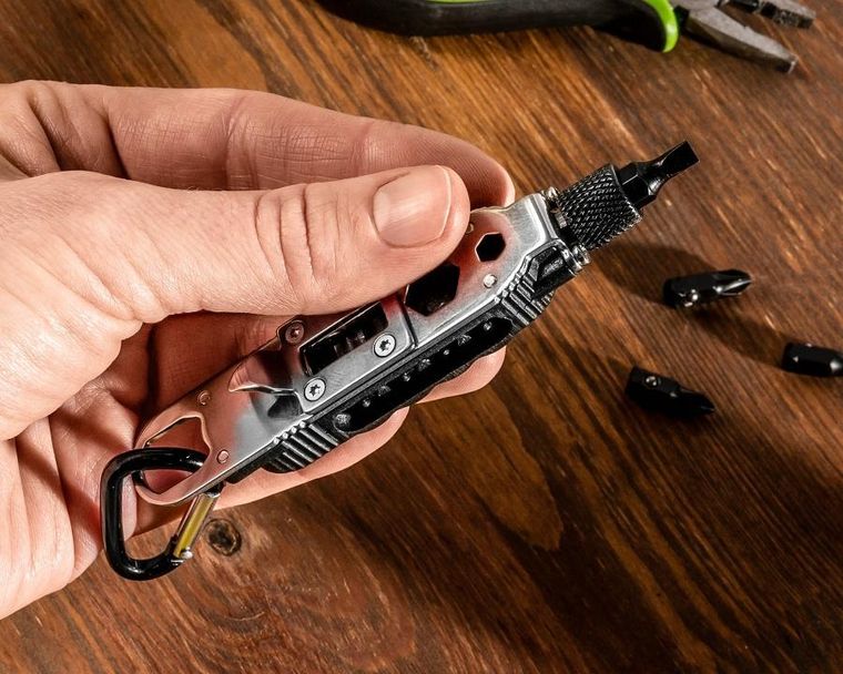 Gadget Master, męski multiniezbędnik