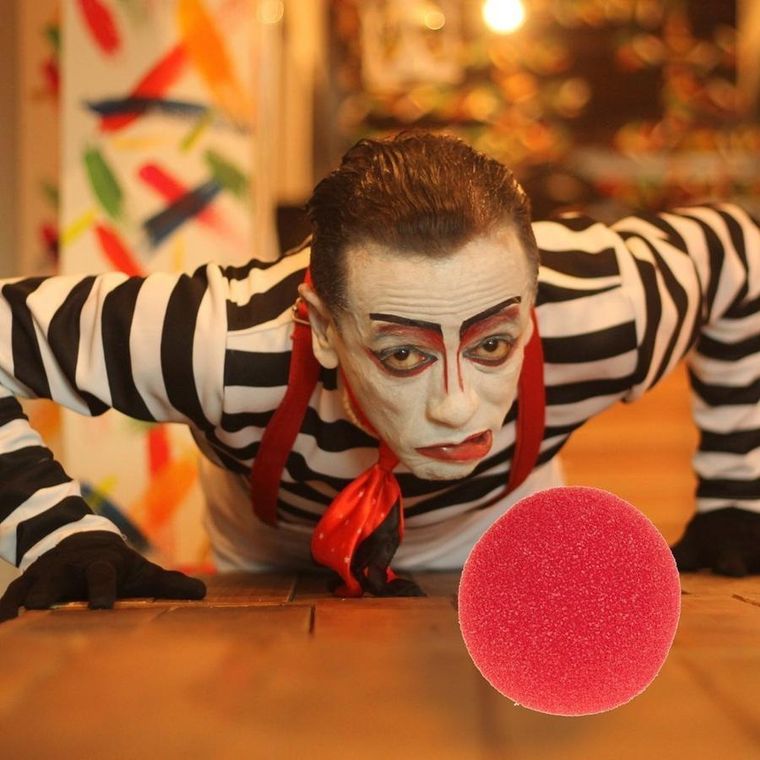 Gadget Master, nos klauna