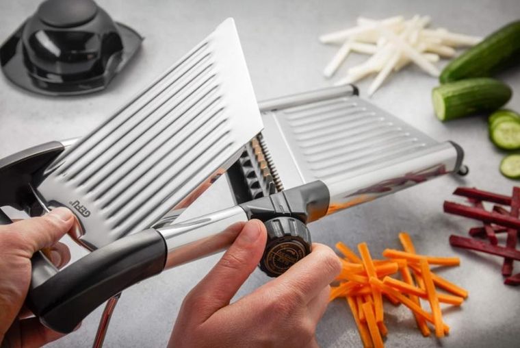 Gefu, szatkownica, Volari