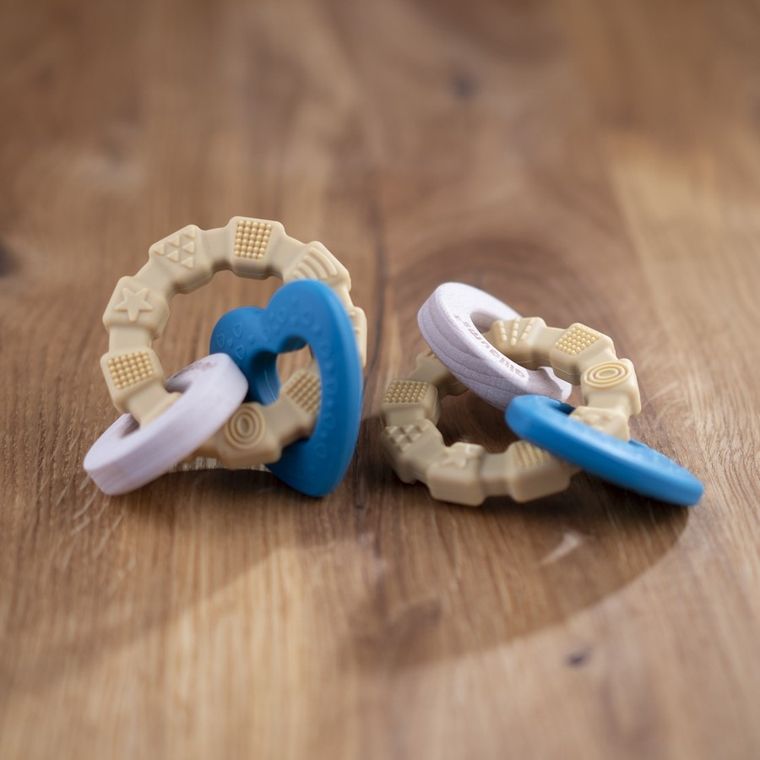 GiliGums, Serce, gryzak z zawieszkami, 0m+