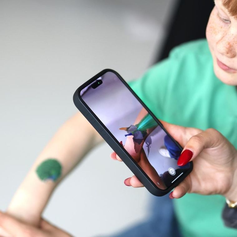 HoloToyz, tatuaże AR z dźwiękiem, Holo Heroes