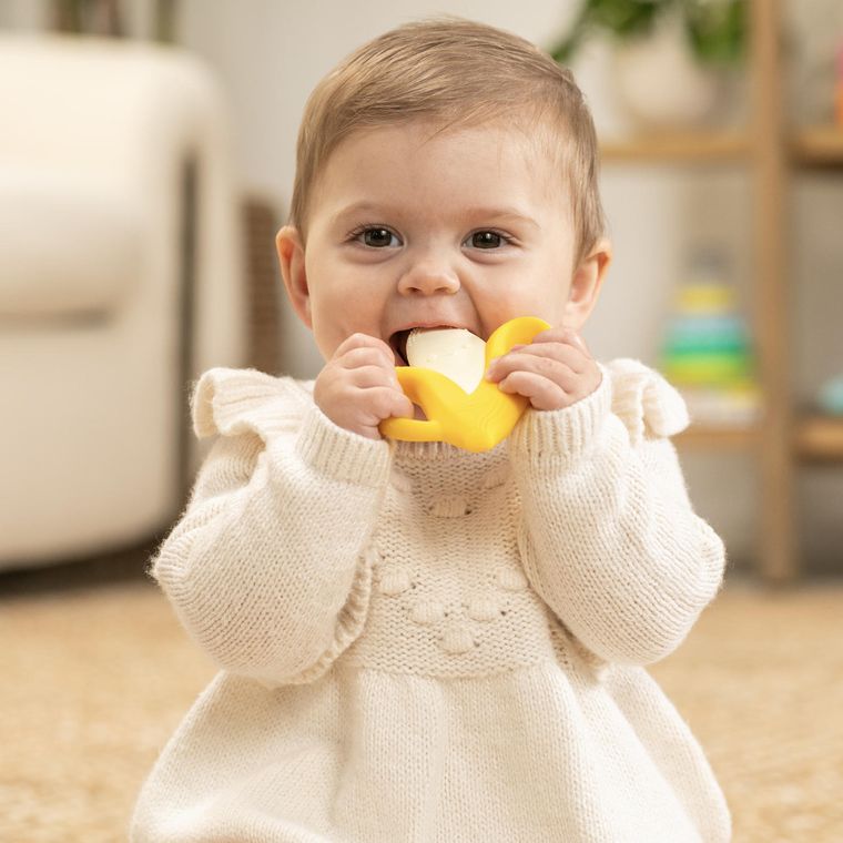 Infantino, gryzaczek silikonowy, banan