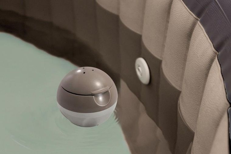 Intex, pływak do basenu