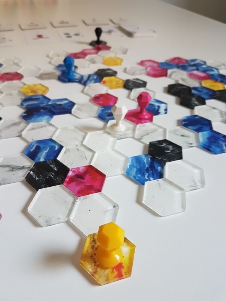 IUVI Games, Minerały, gra familijna