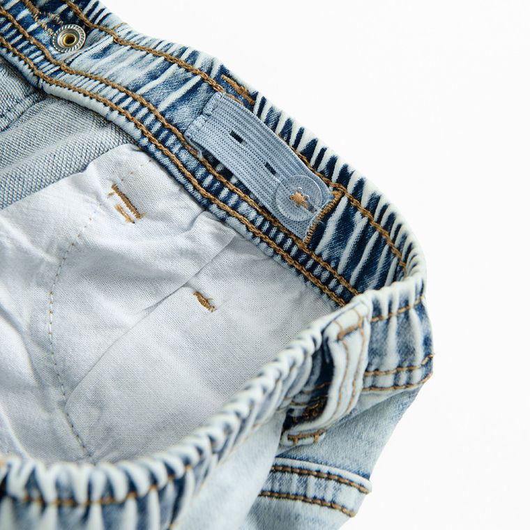 Jasne spodnie jeansowe o kroju slim z regulacją Cool Club