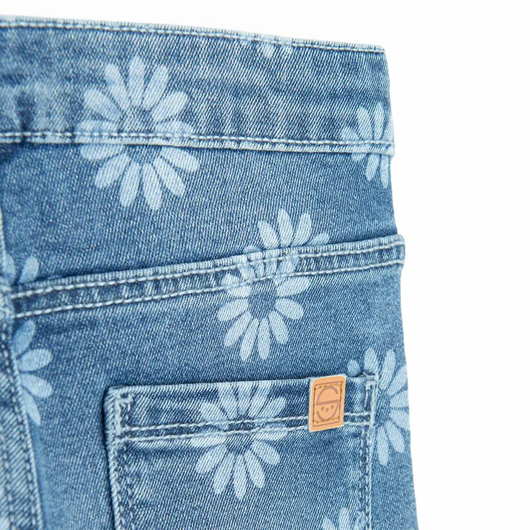 Jeansowe spodnie flare w kwiaty Cool Club
