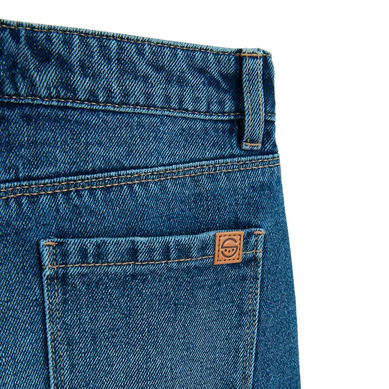 Jeansowe spodnie wide z ozdobnymi przeszyciami Cool Club