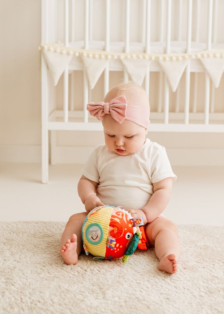 JollyBaby, Ocean, sensoryczna piłeczka z grzechotką i gryzakiem