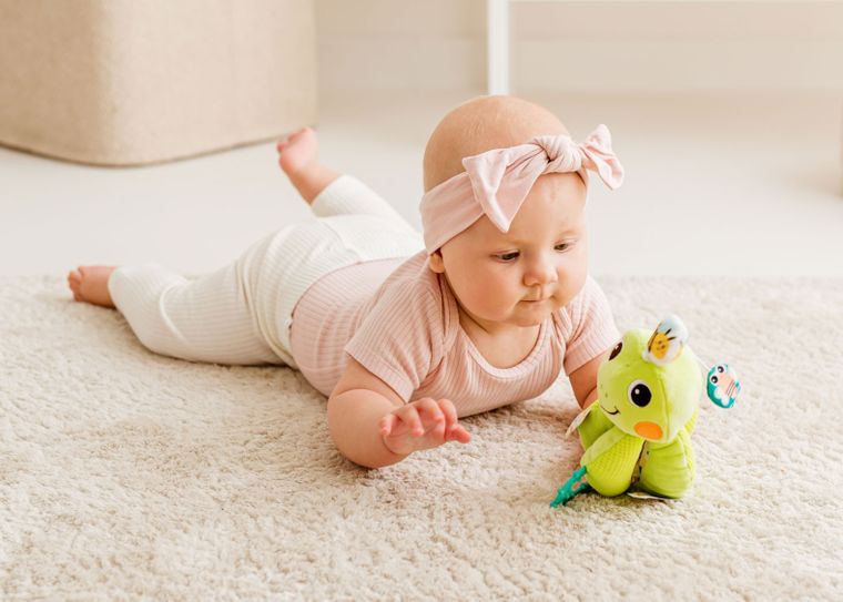 JollyBaby, Zakręcona Żaba, maskotka z grzechotką i gryzakiem