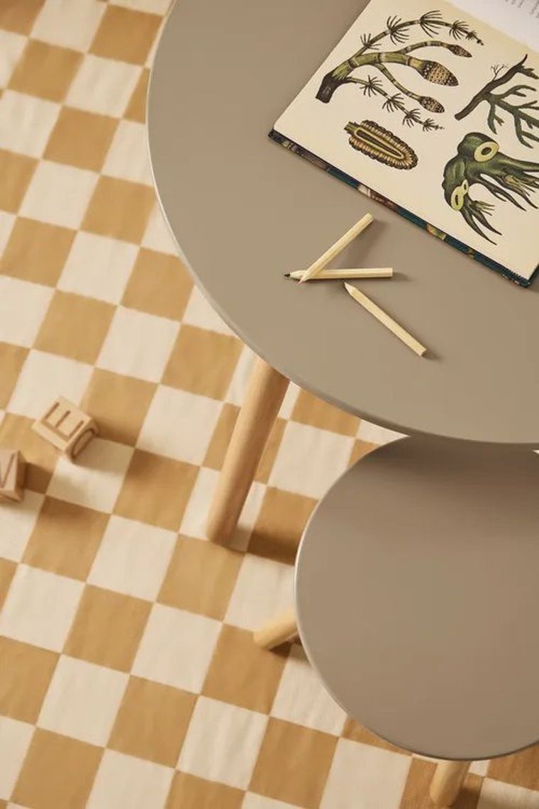 Kid's Concept, Base, zestaw mebli, stół + krzesełko, brąz