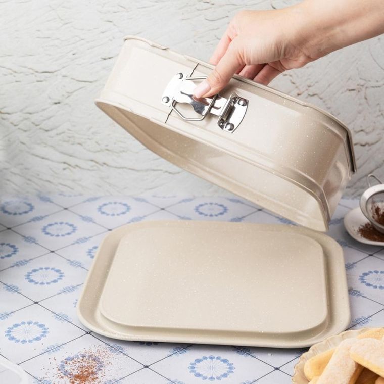 Kinghoff, blacha, forma rozpinana do ciasta, kwadratowa, 27,5-27,5 cm, kh-1977