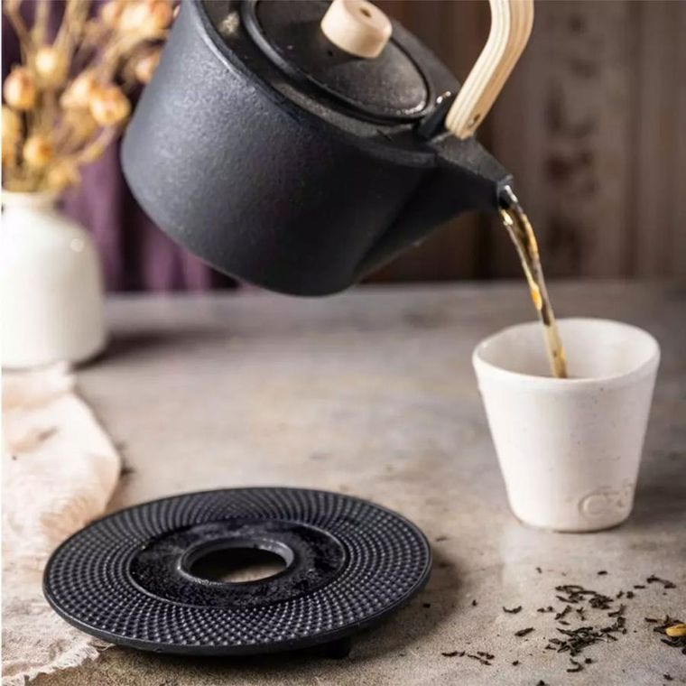 Kinghoff, żeliwna podstawka pod zaparzacz garnek